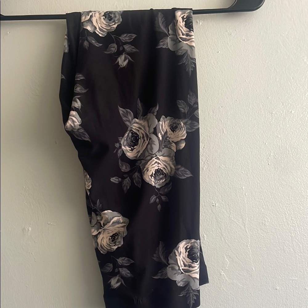 Floral Black and White Leggings